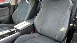 2024 (74) VOLKSWAGEN PASSAT 1.5 TSI eHybrid Life 5dr DSG 4581007