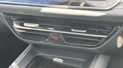 2024 (74) VOLKSWAGEN PASSAT 1.5 TSI eHybrid Life 5dr DSG 4581003