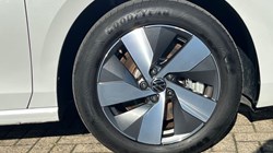 2024 (74) VOLKSWAGEN PASSAT 1.5 TSI eHybrid Life 5dr DSG 4580984