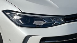 2024 (74) VOLKSWAGEN PASSAT 1.5 TSI eHybrid Life 5dr DSG 4581013