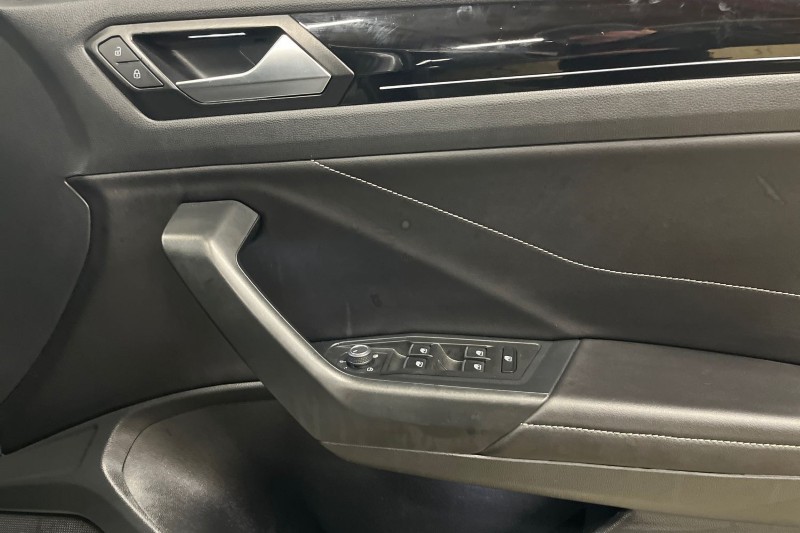 2023 (73) VOLKSWAGEN T-ROC 1.5 TSI R-Line 5dr 4744765