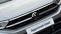 2023 (73) VOLKSWAGEN T-ROC 1.5 TSI R-Line 5dr 5040954