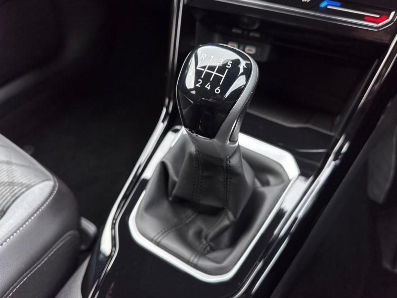 2023 (73) VOLKSWAGEN T-ROC 1.5 TSI R-Line 5dr 5040948