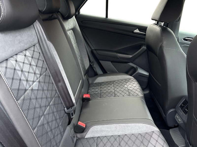 2023 (73) VOLKSWAGEN T-ROC 1.5 TSI R-Line 5dr 5040925