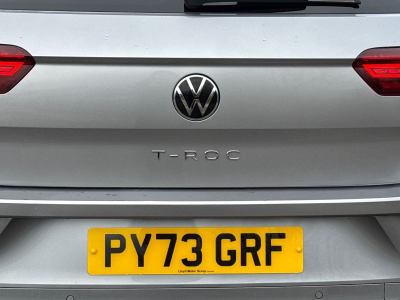 2023 (73) VOLKSWAGEN T-ROC 1.5 TSI R-Line 5dr 5040958