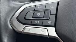 2023 (73) VOLKSWAGEN T-ROC 1.5 TSI R-Line 5dr 5040937