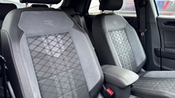2023 (73) VOLKSWAGEN T-ROC 1.5 TSI R-Line 5dr 5040935