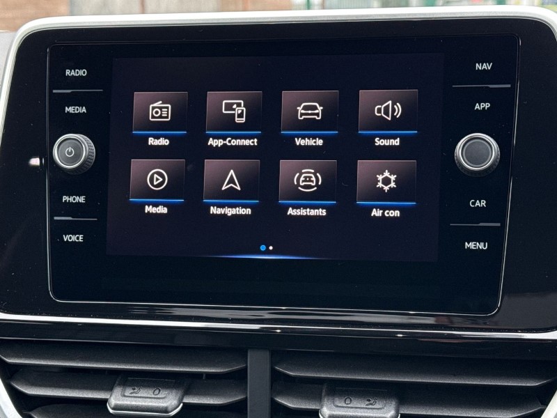 2023 (73) VOLKSWAGEN T-ROC 1.5 TSI R-Line 5dr 5040941