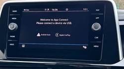 2023 (73) VOLKSWAGEN T-ROC 1.5 TSI R-Line 5dr 5040943