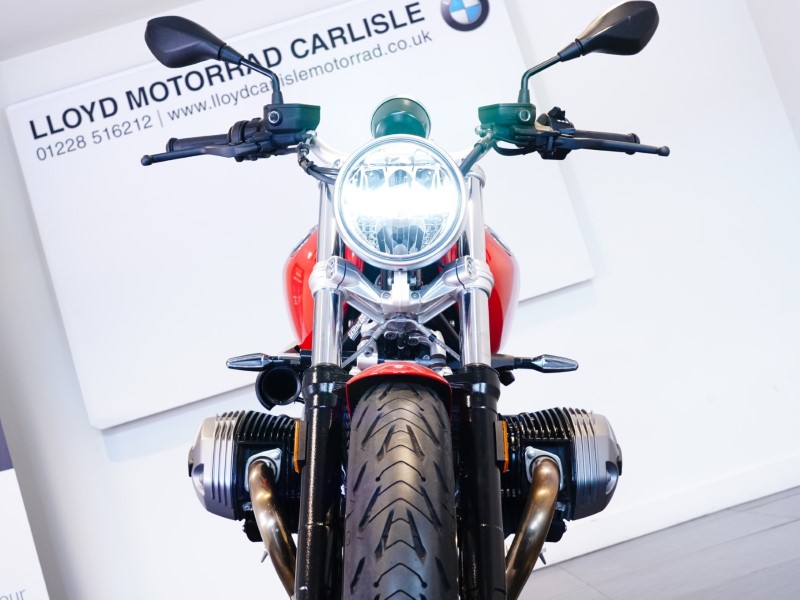 2022 (72) R NineT Pure Option 719 3145152