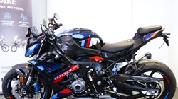 2025 (74) M 1000 R Competition Pack 3926626