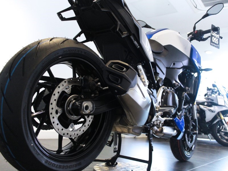 2025 (25) F 900 R 4370789