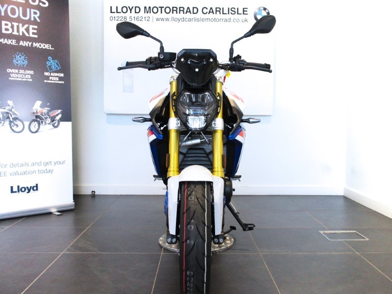 2025 (25) F 900 R 4370771