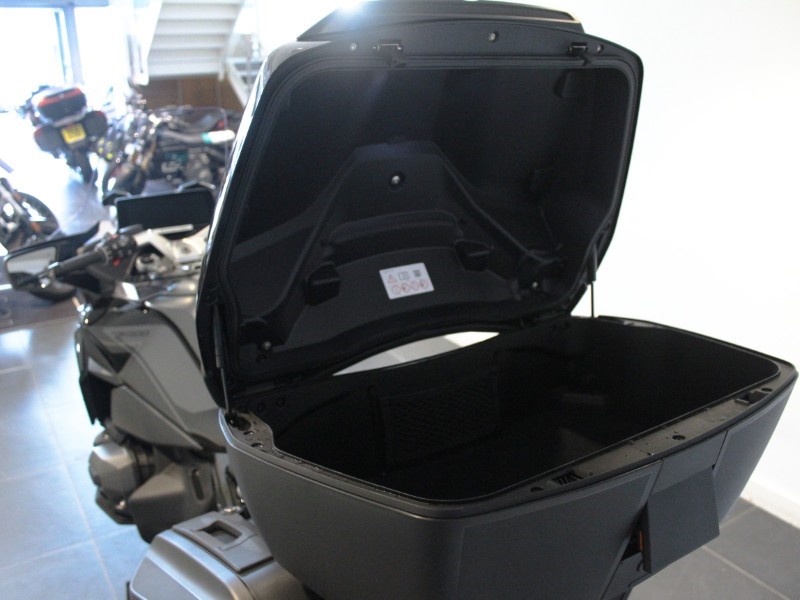 2025 (25) R 1300 RT LE 4509541