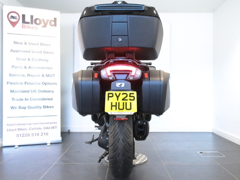 2025 (25) R 1300 RT LE 4509517