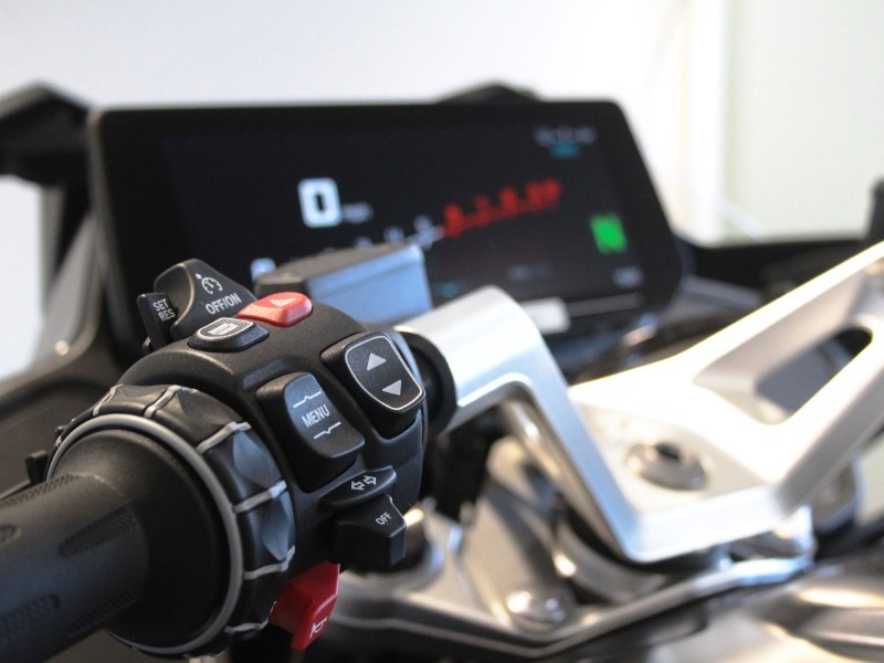 2025 (25) R 1300 RT LE 4509521