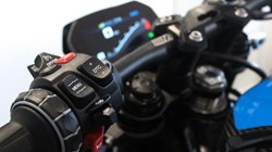 2023 (23) M 1000 R Competition Pack 4308004