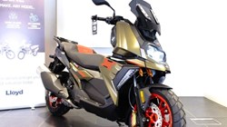 2025 (25) C 400 X 4515872