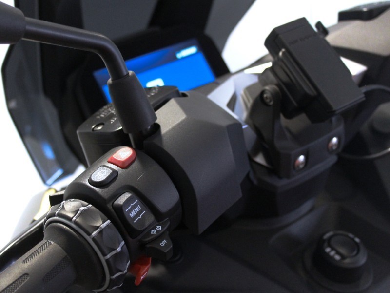 2025 (25) C 400 X 4515881