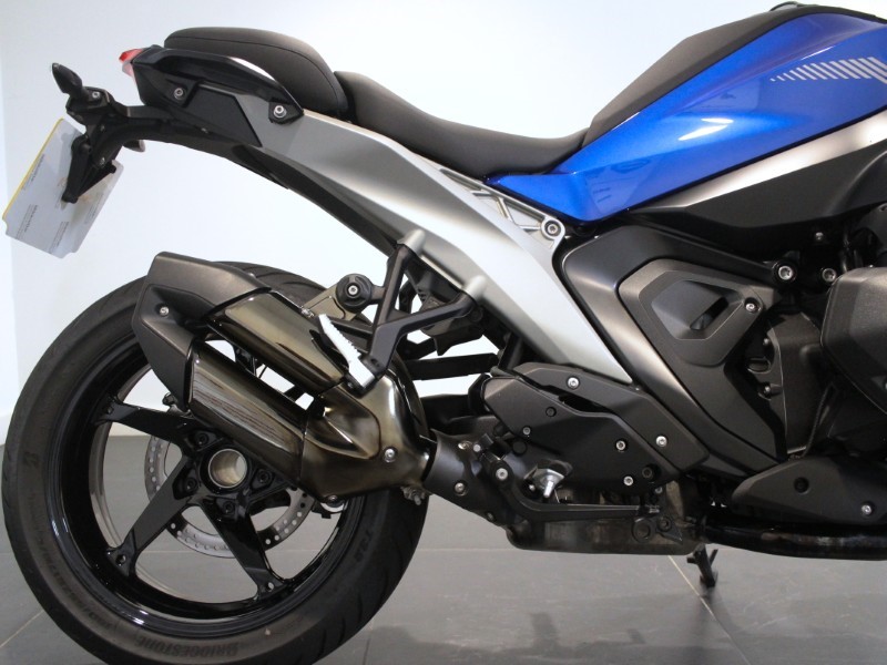 2025 (25) R 1300 R SE 4863910