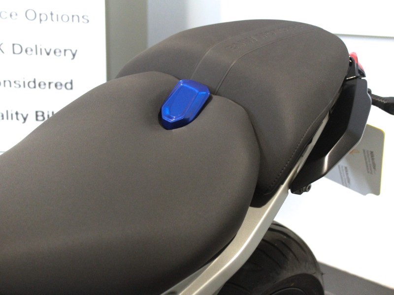 2025 (25) R 1300 R SE 4863914