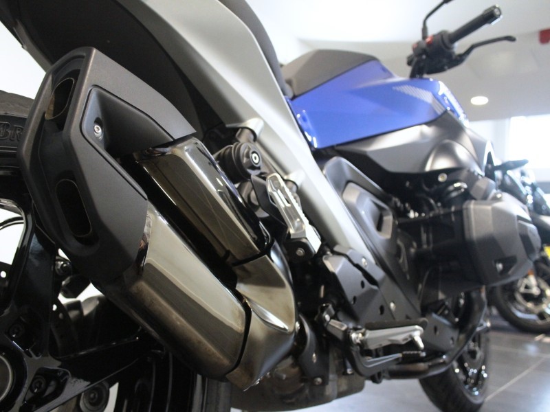 2025 (25) R 1300 R SE 4863912