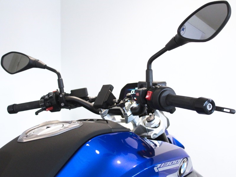 2025 (25) R 1300 R SE 4863900