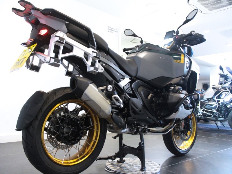 2024 (74) R 1300 GSA TE 4380554