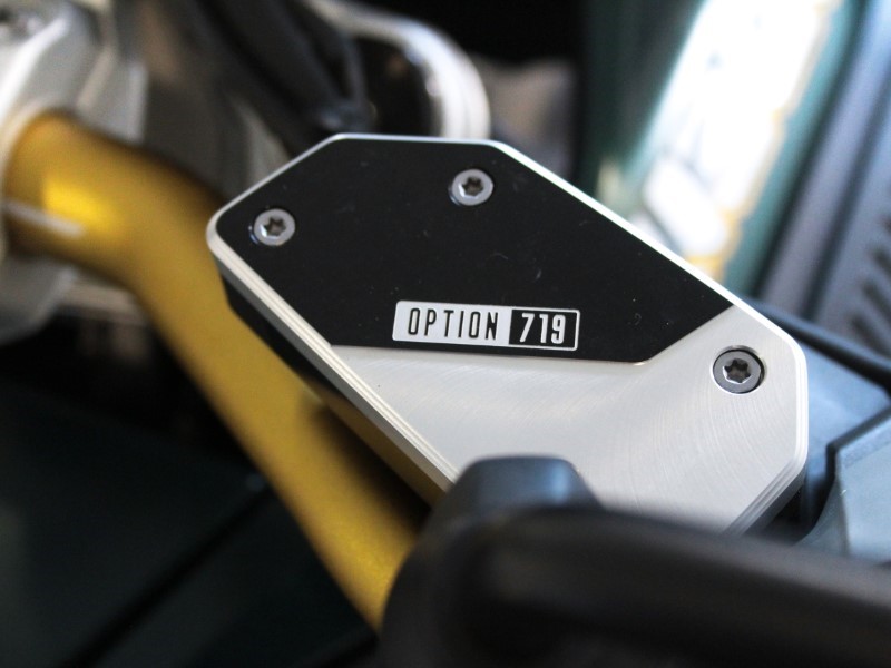 2024 (74) R 1300 GSA TE 4380552