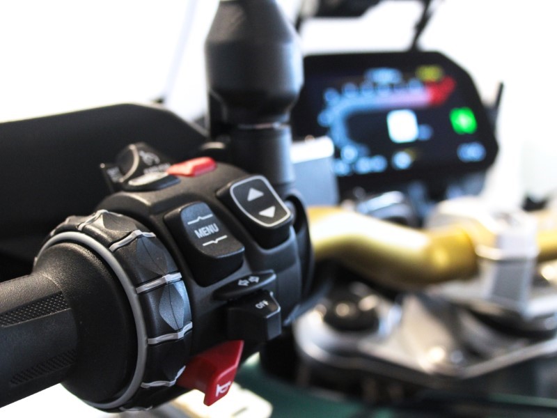 2024 (74) R 1300 GSA TE 4380545