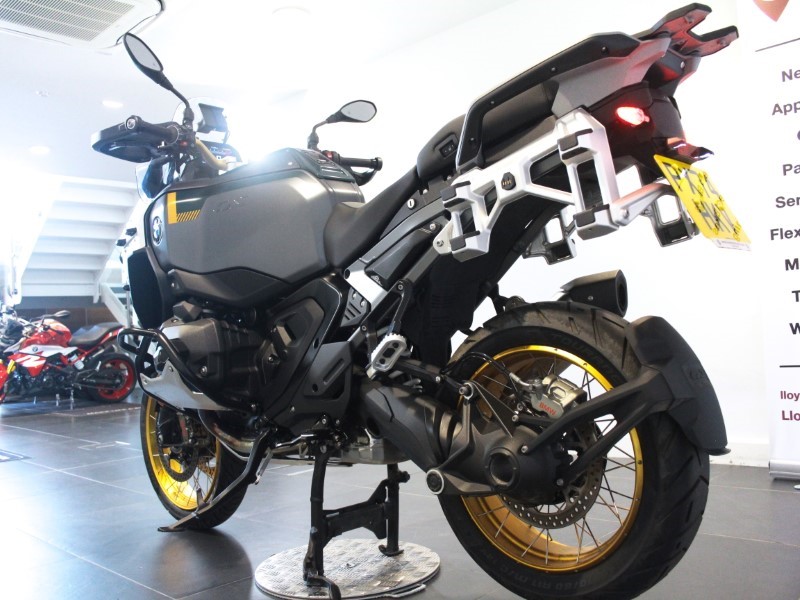 2024 (74) R 1300 GSA TE 4380555