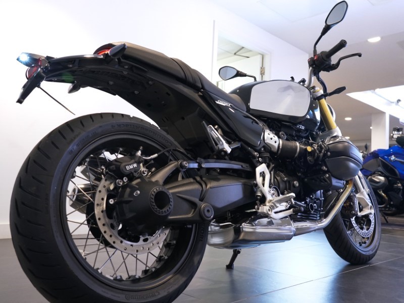 2025 (74) R 12 NineT 4380864