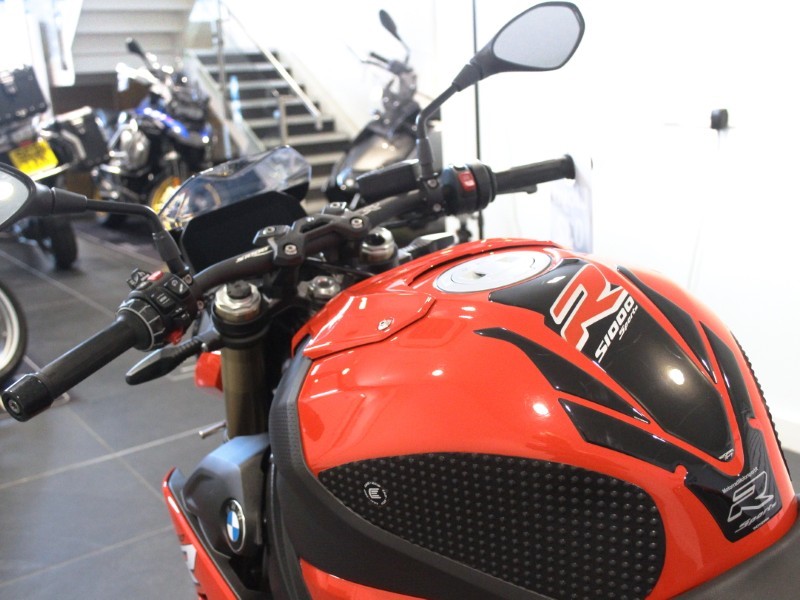 2021 (71) S 1000 R Sport 4566073