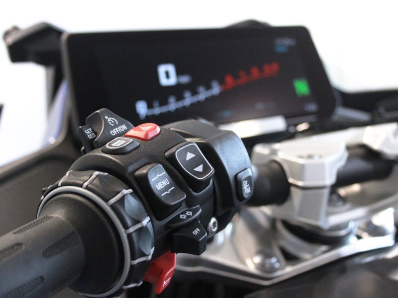 2025 (75) R 1300 RT LE ASA 4735582