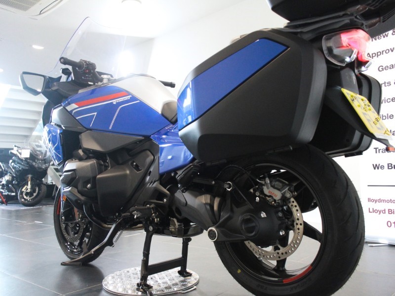 2025 (75) R 1300 RT LE ASA 4735590