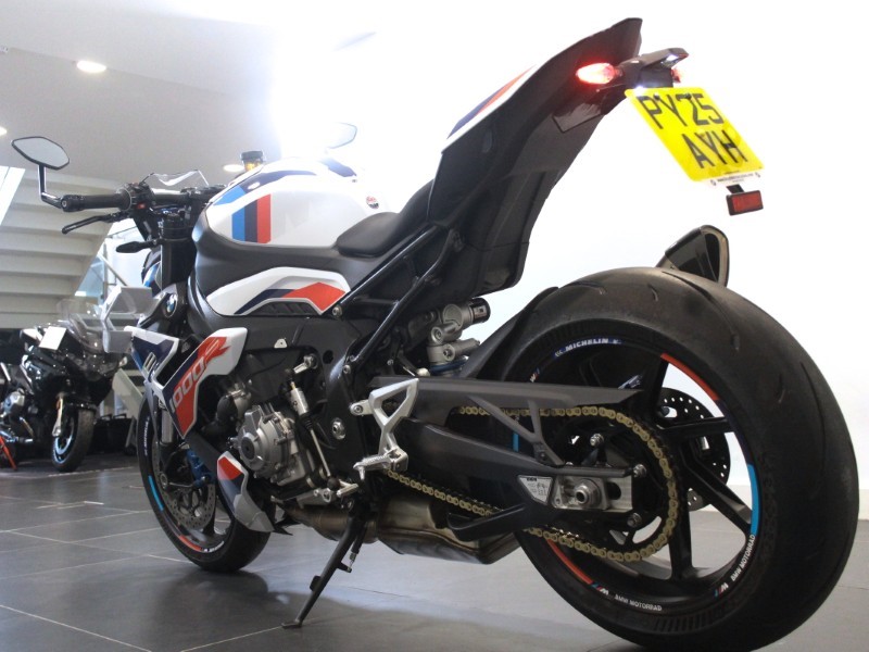 2025 (25) M 1000 R 4756632