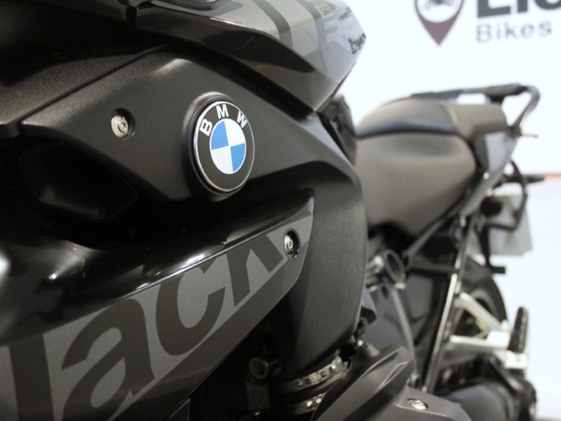 2023 (73) R 1250 RS SE 4895386