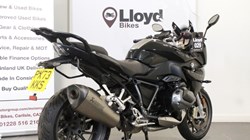 2023 (73) R 1250 RS SE 4796305