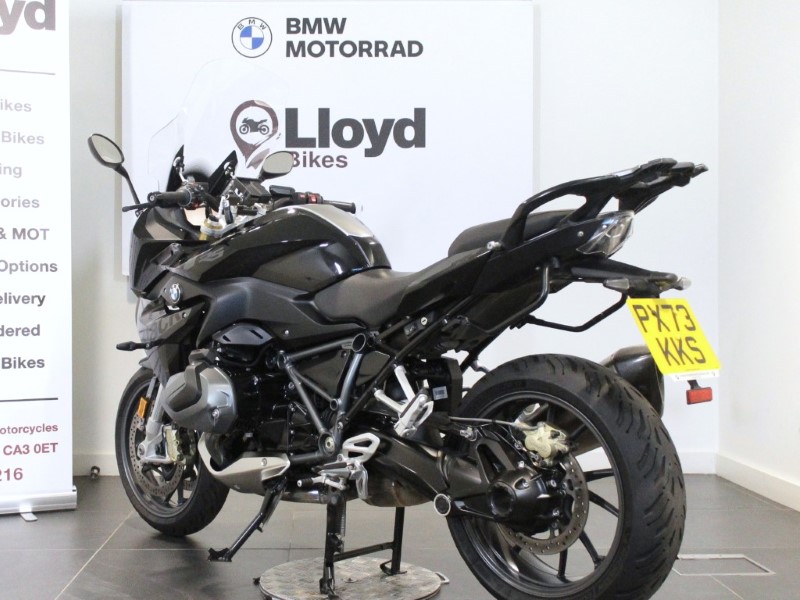 2023 (73) R 1250 RS SE 4895363