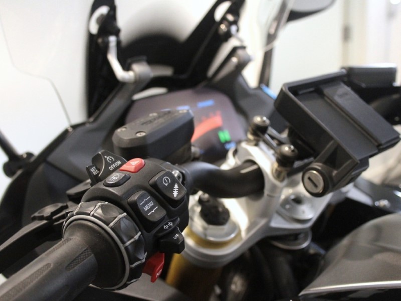 2023 (73) R 1250 RS SE 4895367