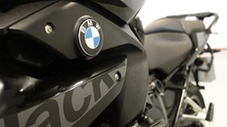 2023 (73) R 1250 RS SE 4796326