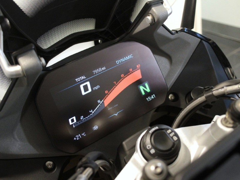 2023 (73) R 1250 RS SE 4895368