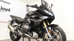 2023 (73) R 1250 RS SE 4796312