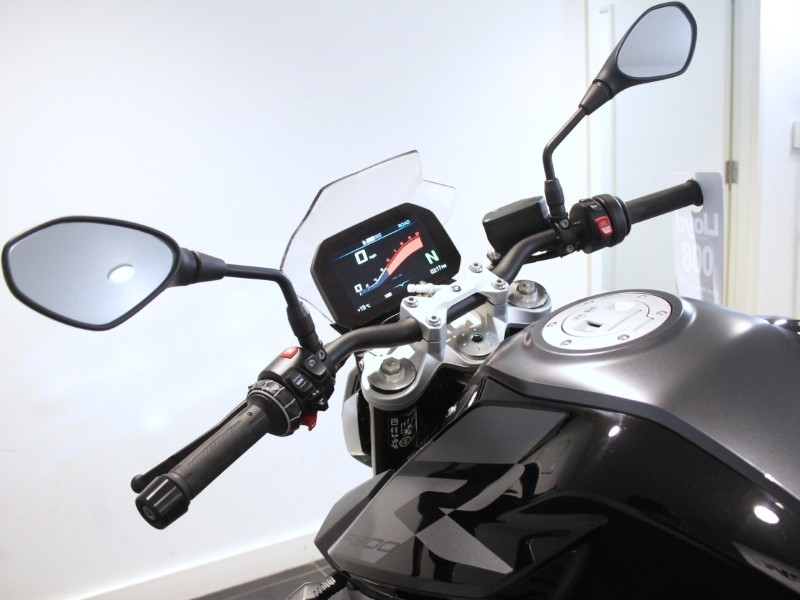 2025 (25) F 900 R 4816408