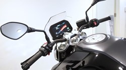 2025 (25) F 900 R 4816408