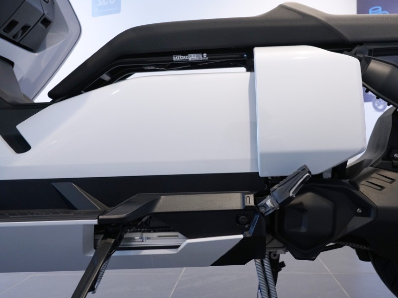 2025 (75) CE 04 5075825