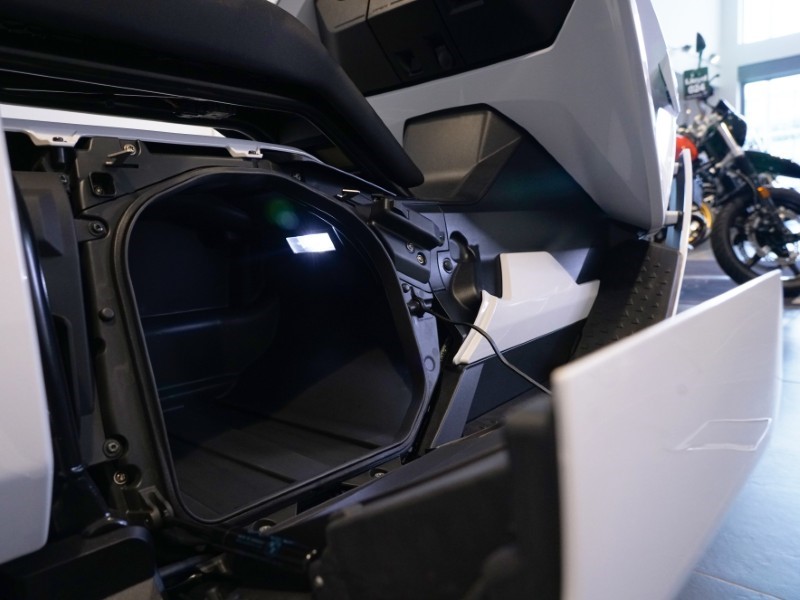 2025 (75) CE 04 5075838