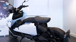 2025 (75) CE 04 5075810