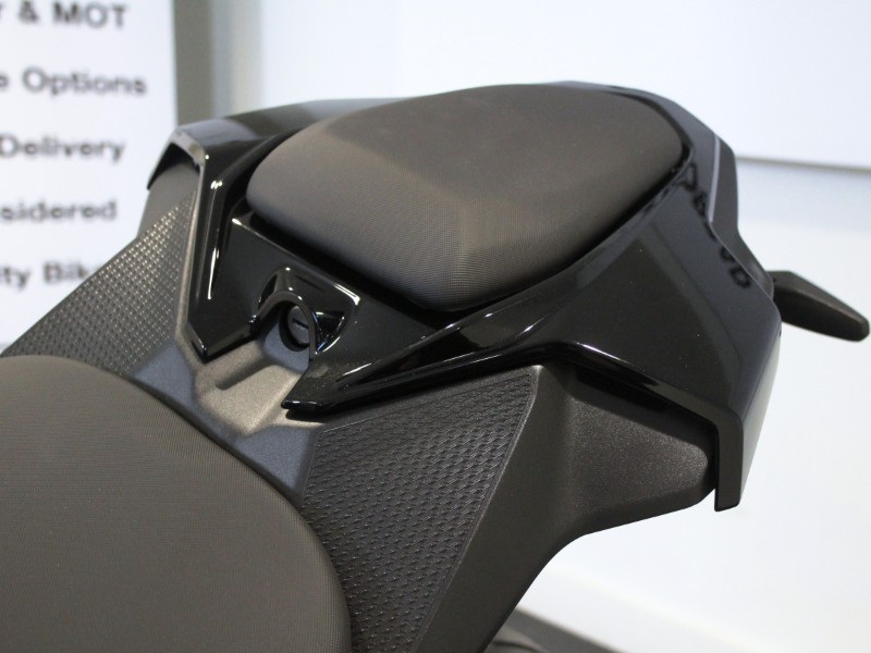 2025 (75) S 1000 RR Sport 5076372