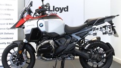 2025 (75) R 1300 GSA TE ASA 5092161